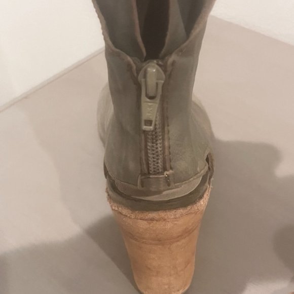 Free People Golden Road Open Toe Bootie In Moss - Picture 4 of 9